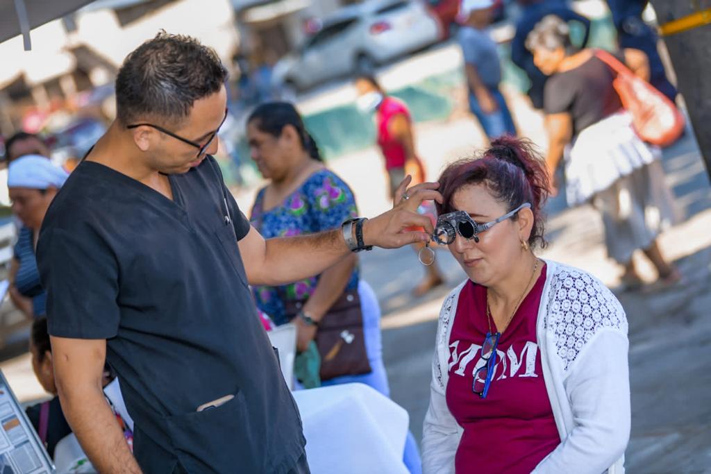 desarrollan-jornada-medica-en-mercado-sagrado-corazon